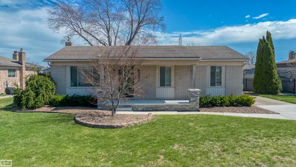 41316 Julie, ClintonTownship, MI 48038