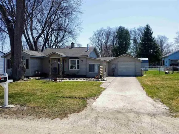 7276 Oak ST, Lexington, MI 48450