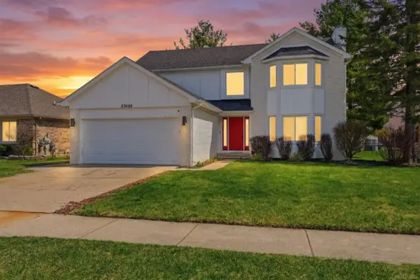 53698 Cranston, Macomb, MI 48042