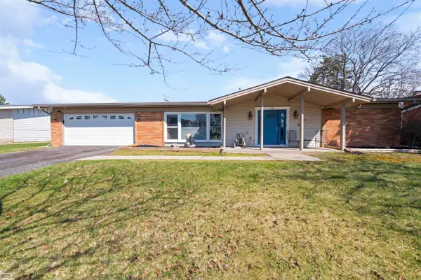8161 Tamarack DR, ShelbyTwp, MI 48317
