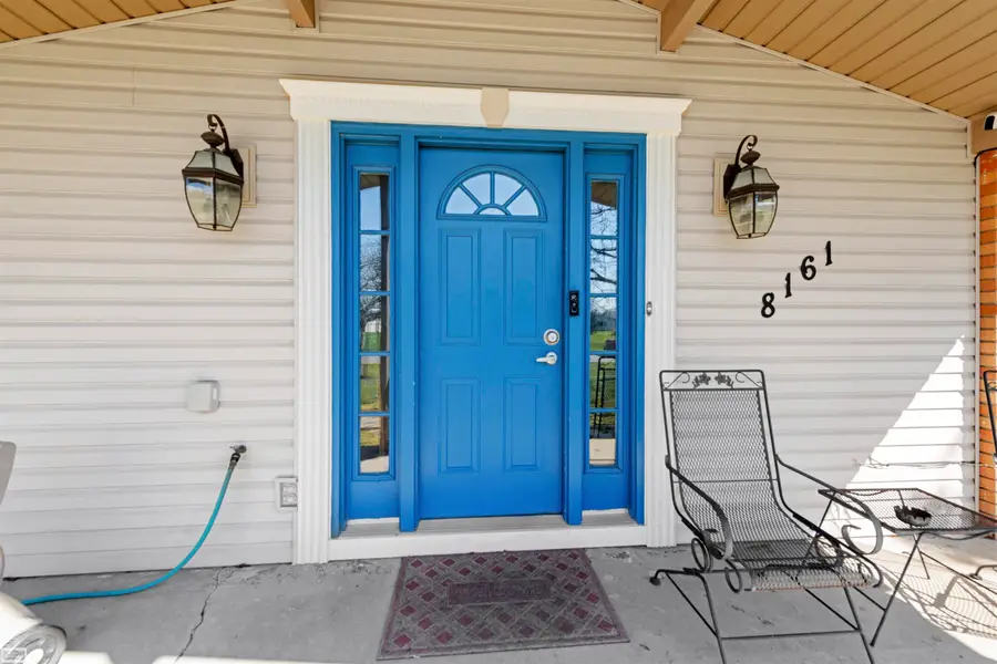 8161 Tamarack DR, Shelby, MI 48317 - #2