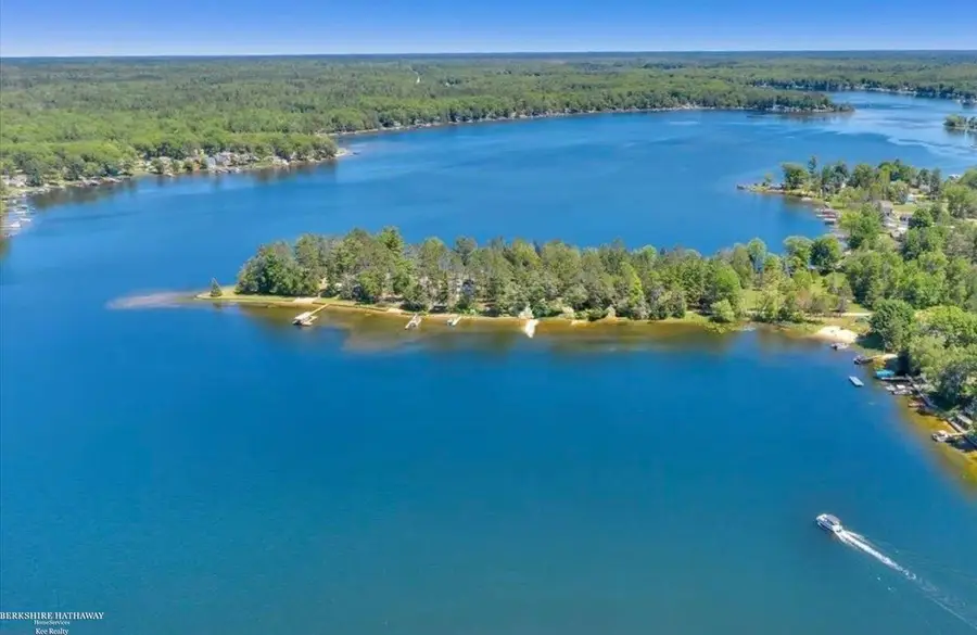 4978 Long Lake  RD, Hale, MI 48739 - #3