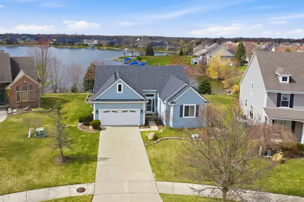 830 Cross Cir ST, Oxford, MI 48371