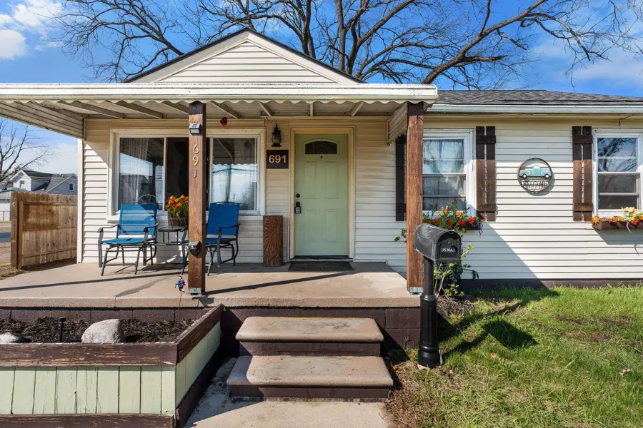 691 E Bennett AVE, Ferndale, MI 48220 - #3