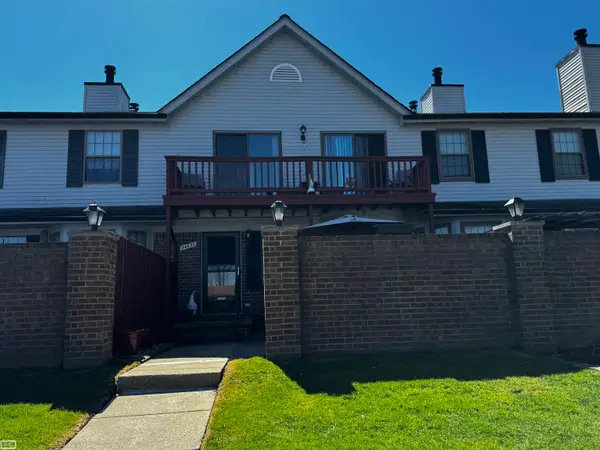 34635 W Marino CT, Chesterfield, MI 48047