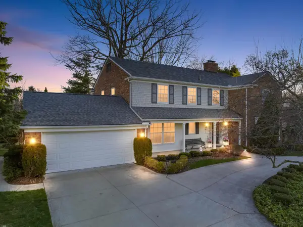 88 Webber, GrossePointeShores, MI 48236