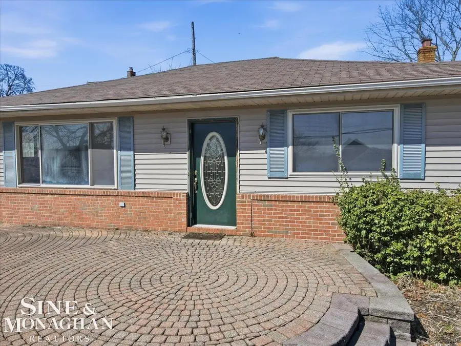 1350 Oakland AVE, Saint Clair, MI 48079 - #2