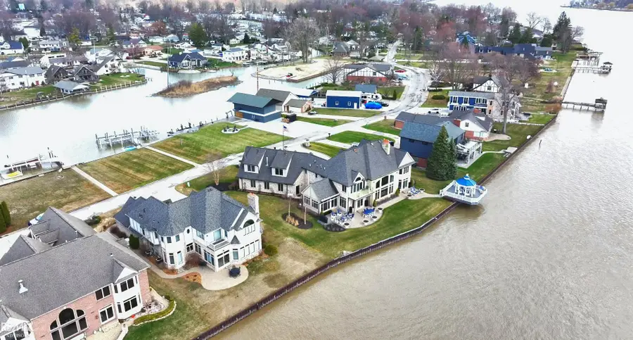 501 Lathrop AVE, Algonac, MI 48001 - #2