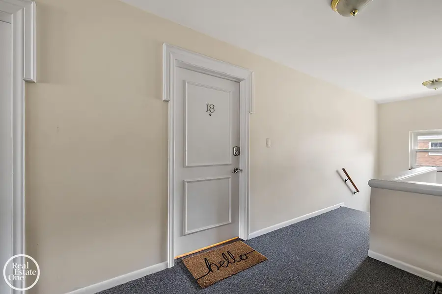 17560 Mack RD, Grosse Pointe, MI 48230 - #3