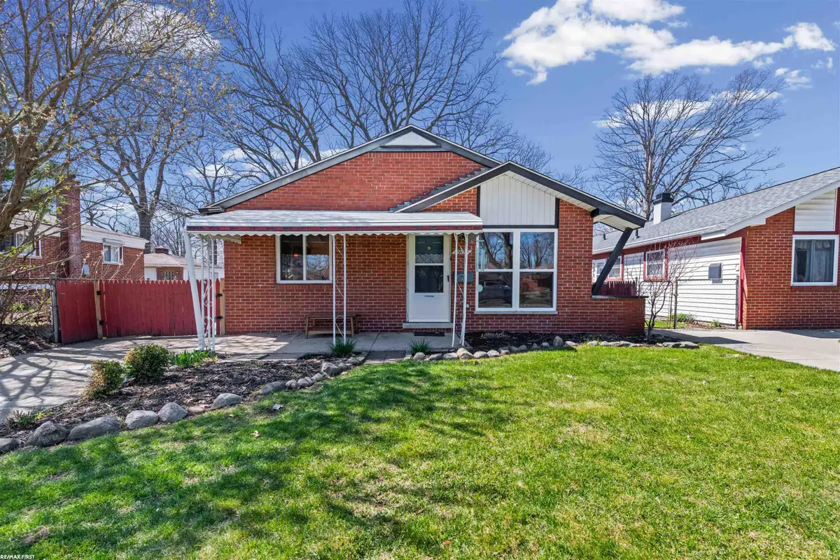 29139 Milton AVE, Madison Heights, MI 48071 - #1