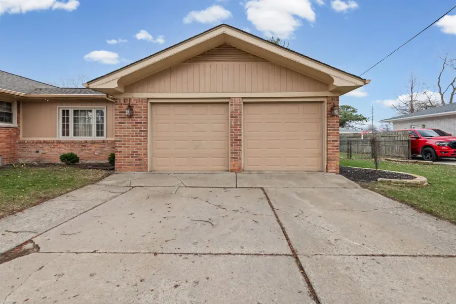 25312 Saint Christopher St ST, Harrison Township, MI 48045 - #3