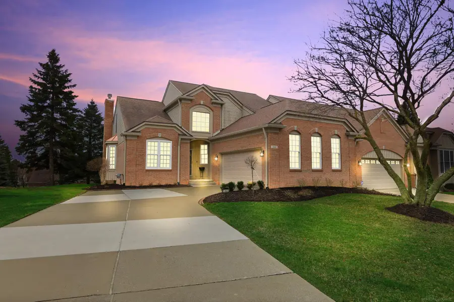 1644 Boulder CT, Rochester, MI 48306 - #3