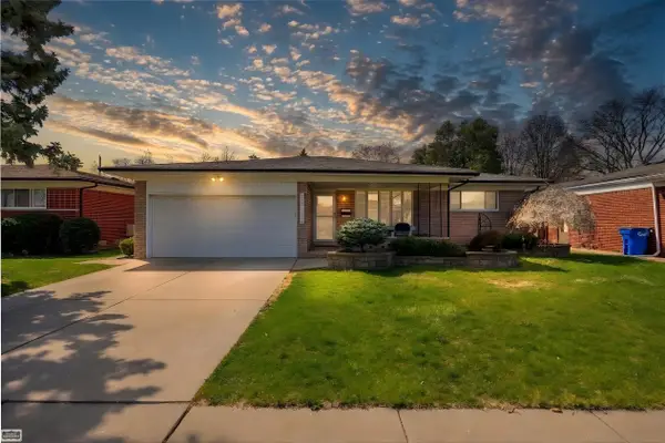 32339 Whitley CIR, Warren, MI 48088