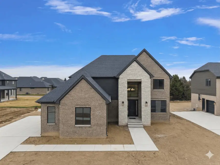 57242 Veridian BLVD, Washington, MI 48094 - #2