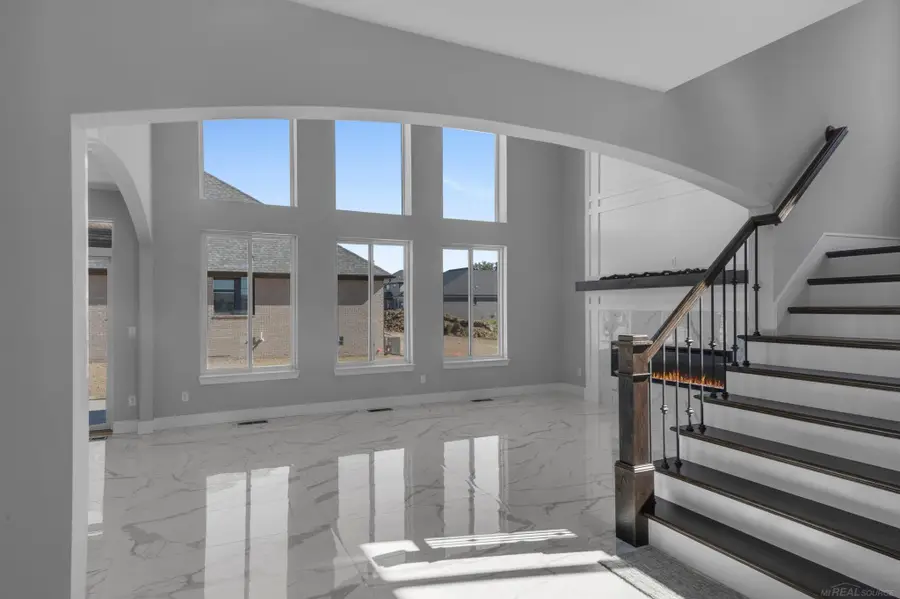 49940 Langford DR, Macomb, MI 48044 - #3