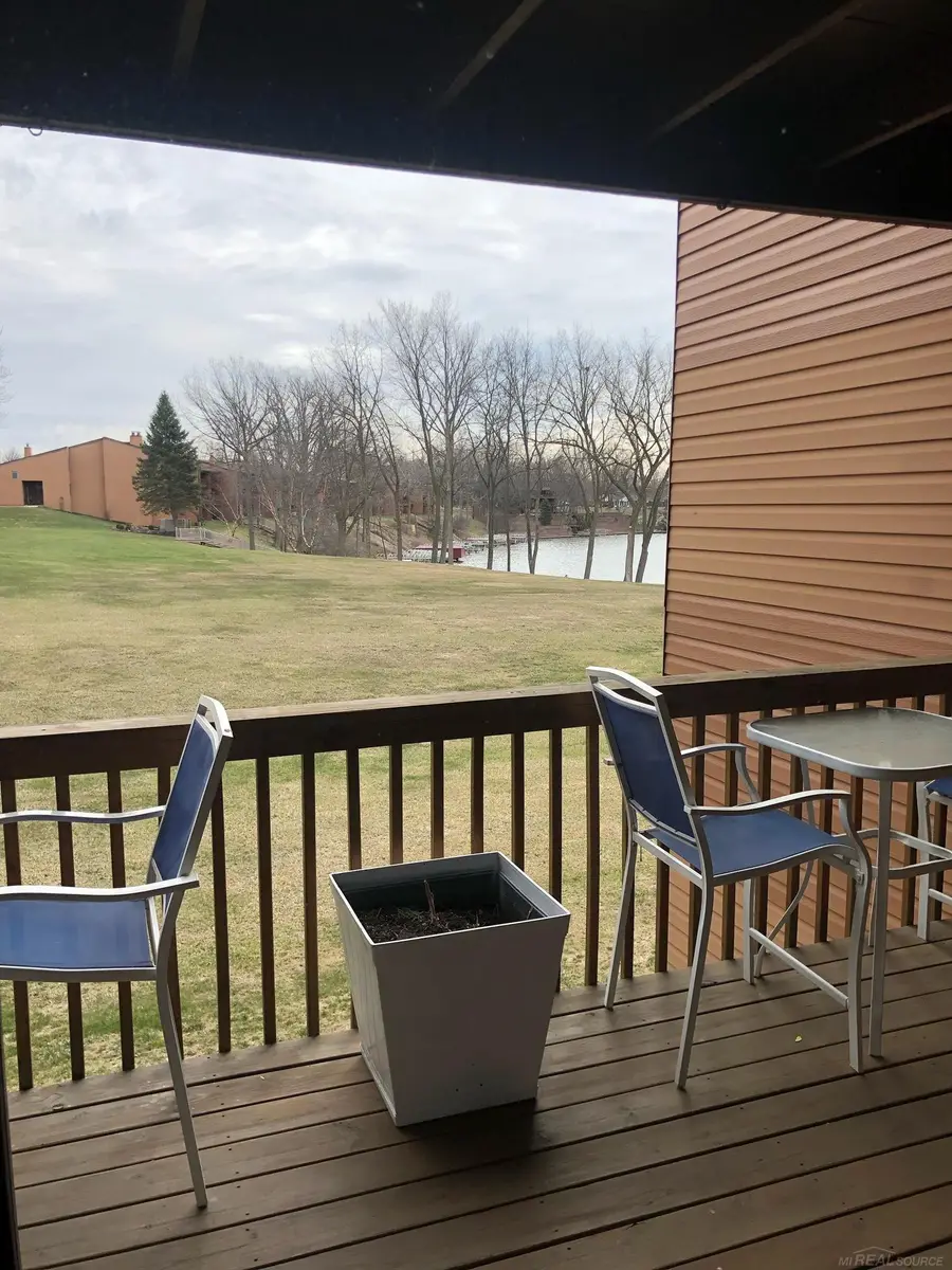 48295 Bayshore, Van Buren, MI 48111 - #2