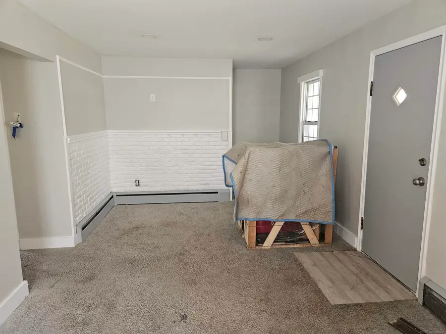 23529 Willard AVE, Warren, MI 48089 - #2