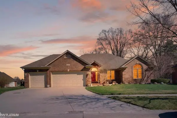 49222 LIMESTONE DR, Macomb, MI 48044