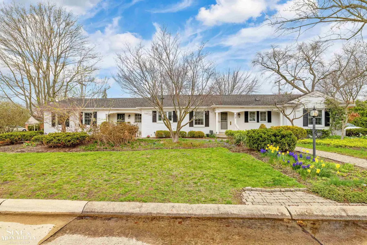 72 S Duval RD, Grosse Pointe Shores, MI 48236 - #1