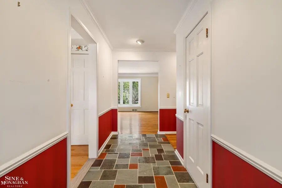 72 S Duval RD, Grosse Pointe Shores, MI 48236 - #3
