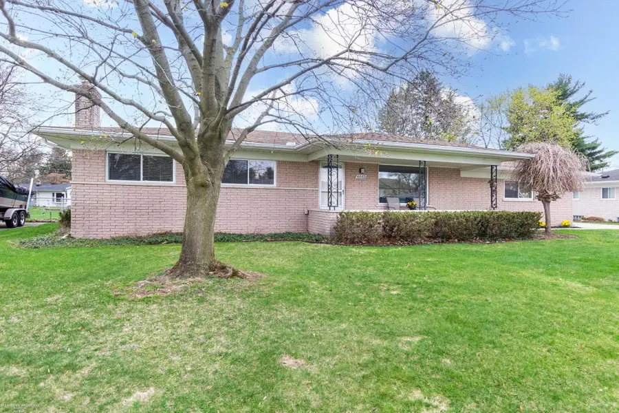 6662 Wanita CT, Shelby, MI 48317 - #2