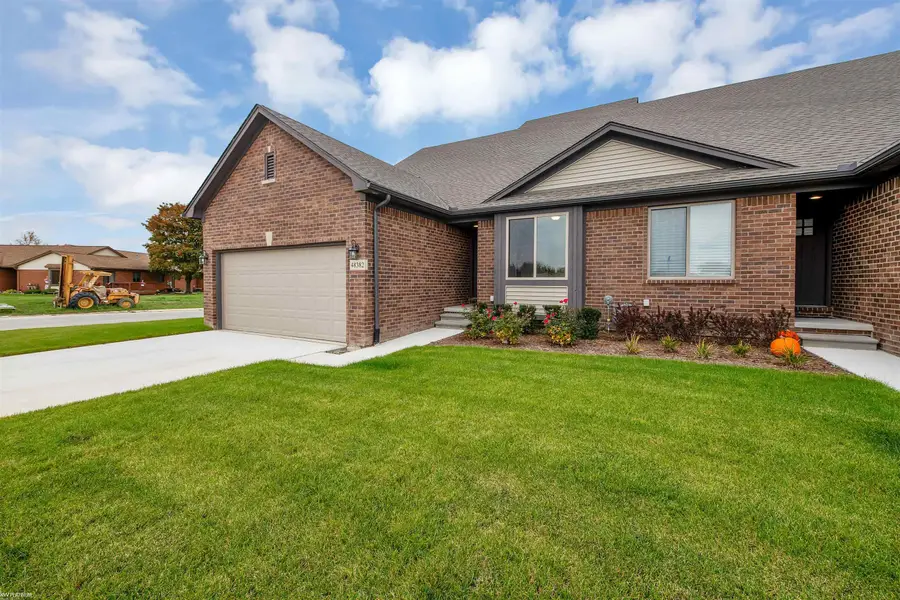 48382 Applegrove LN, Chesterfield, MI 48051 - #2