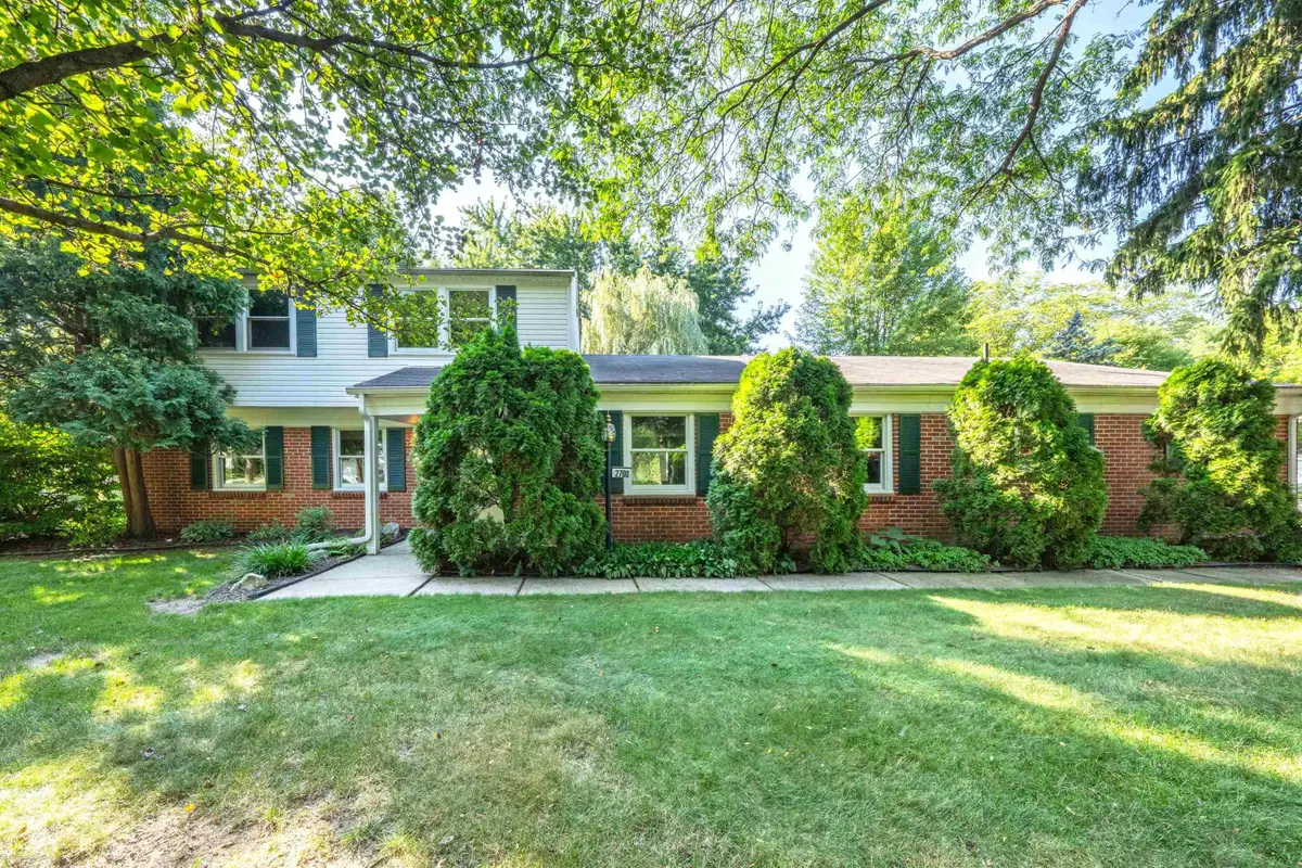 2700 Renshaw DR, Troy, MI 48085 - #1
