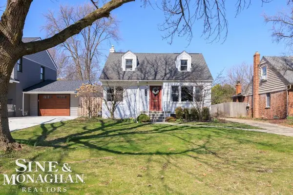 318 Kerby Rd RD, GrossePointeFarms, MI 48236