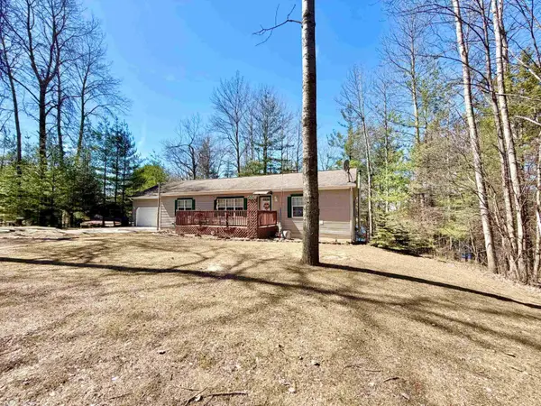 4827 Diehl TRL, Hale, MI 48739