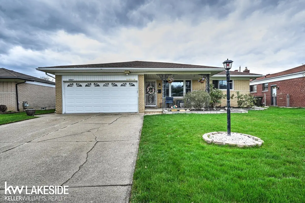 33647 Mina DR, Sterling Heights, MI 48312 - #1