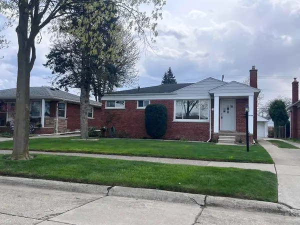 19054 Lister ST, Eastpointe, MI 48021