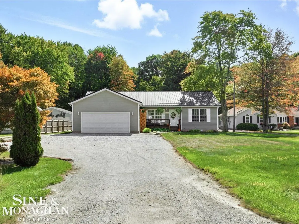 6065 Lapeer RD, Kimball, MI 48074 - #1
