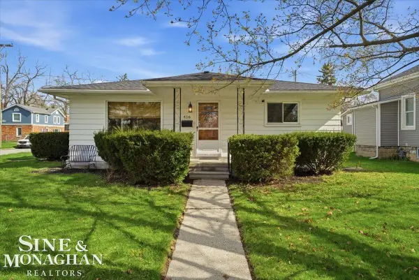 416 Trumbull ST, St, MI 48079