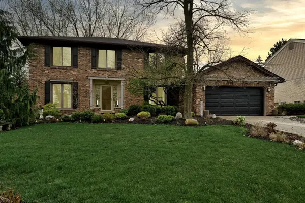 1095 Hathaway Rising ST, RochesterHills, MI 48306