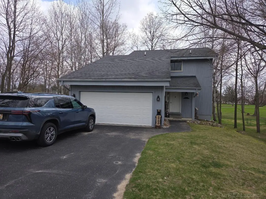 5700 Royal Court CT, Butman, MI 48624 - #1