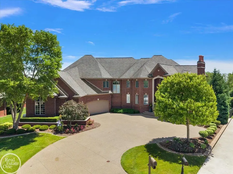49515 Regatta ST, Chesterfield, MI 48047 - #3