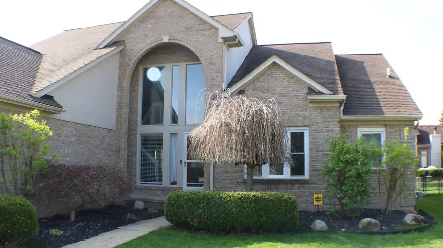 21528 Mackenzie DR, Macomb, MI 48044 - #2
