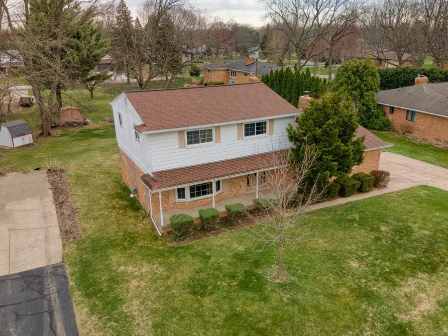 53236 Bancroft DR, Shelby, MI 48316 - #3