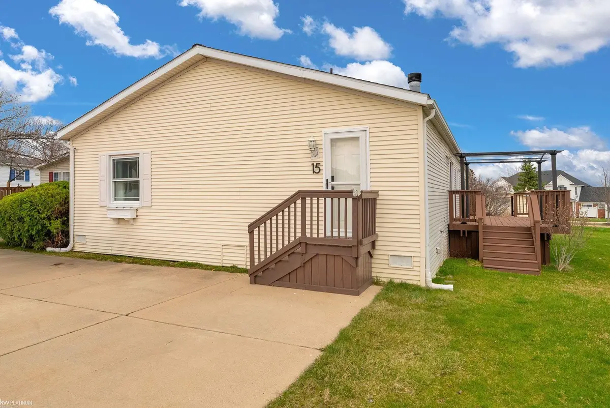 15 Ridgeway ST, Saline, MI 48176 - #1