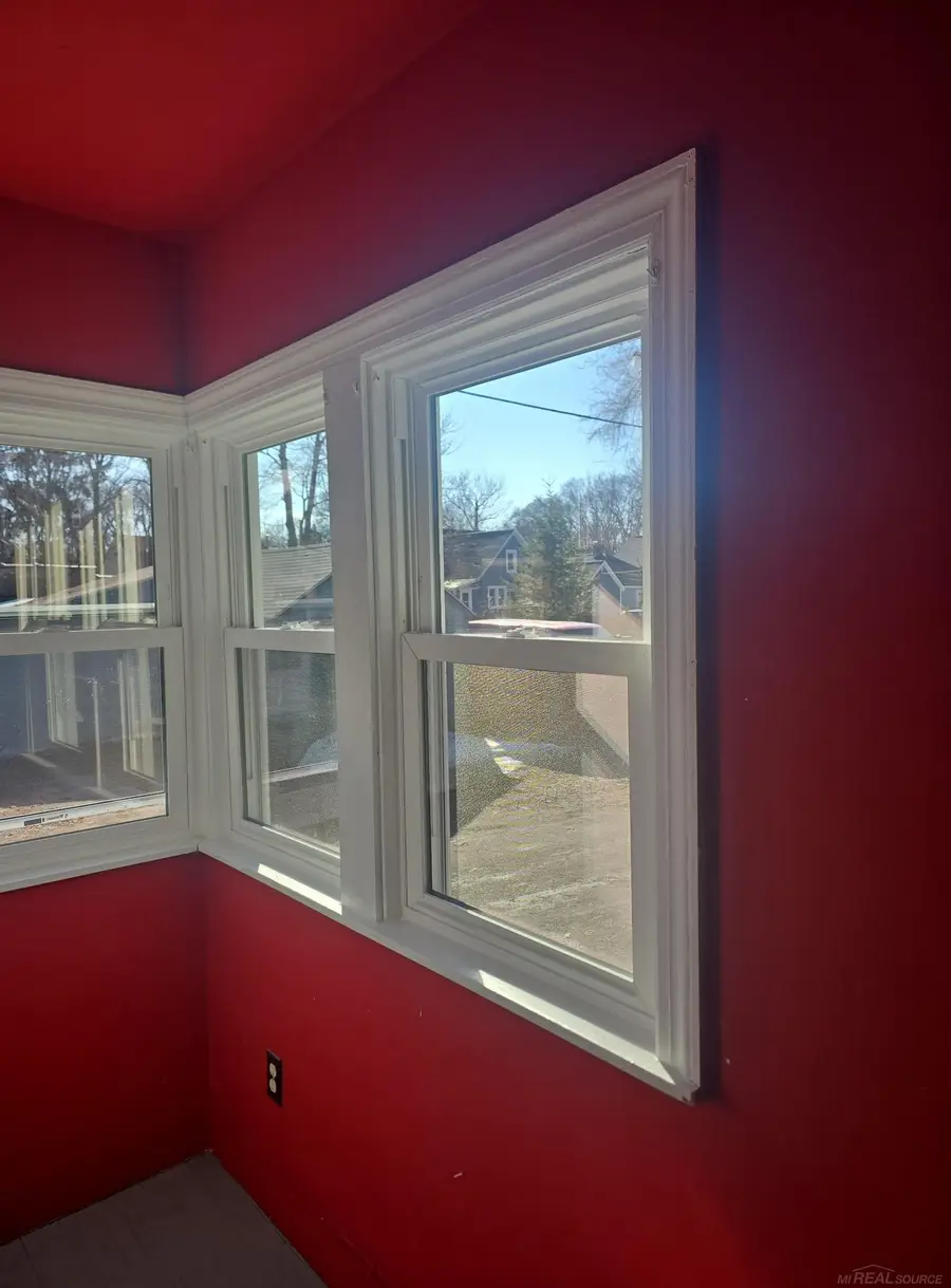 1641 Beidler ST, Muskegon, MI 49441 - #2