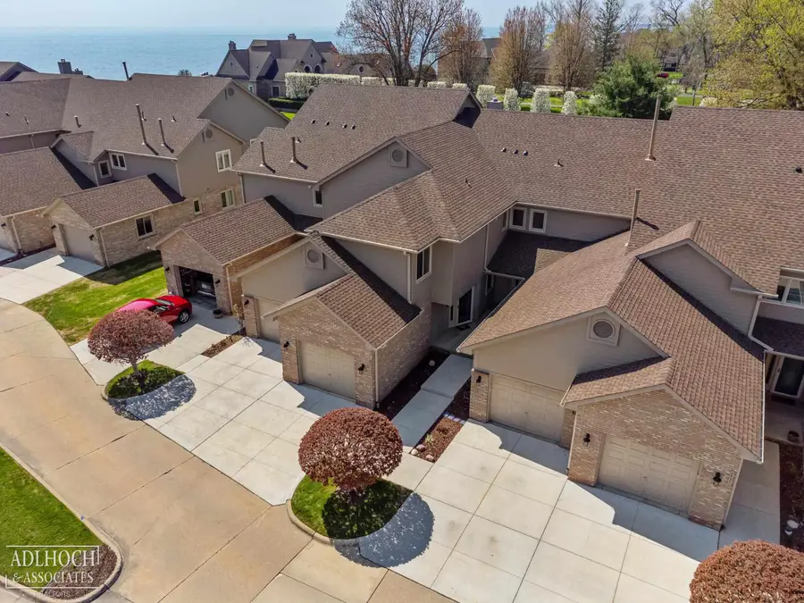 25540 Waterview DR, Harrison Township, MI 48045 - #3