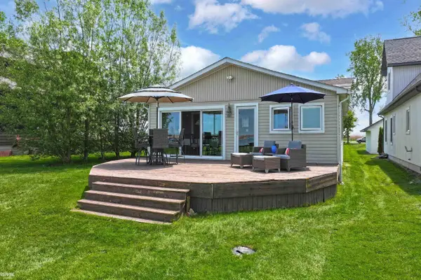 7054 Middle Channel LN, HarsensIsland, MI 48028