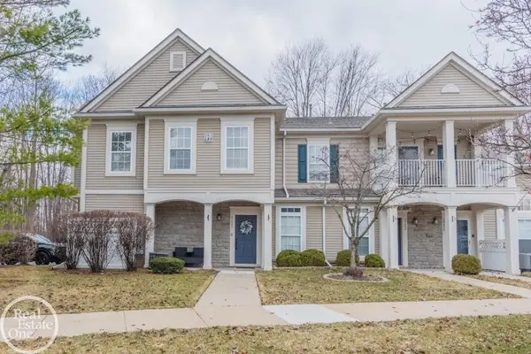 25660 S Maritime CIR, HarrisonTownship, MI 48045