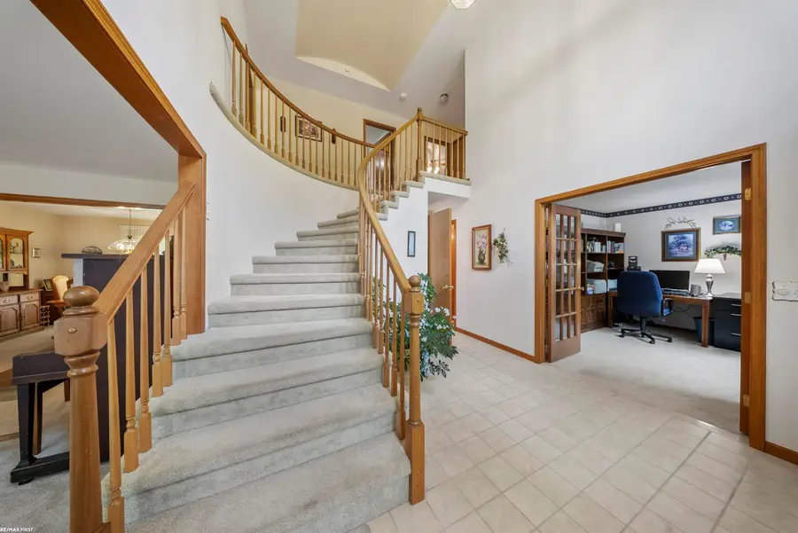 42150 Margaret DR, Clinton, MI 48038 - #3