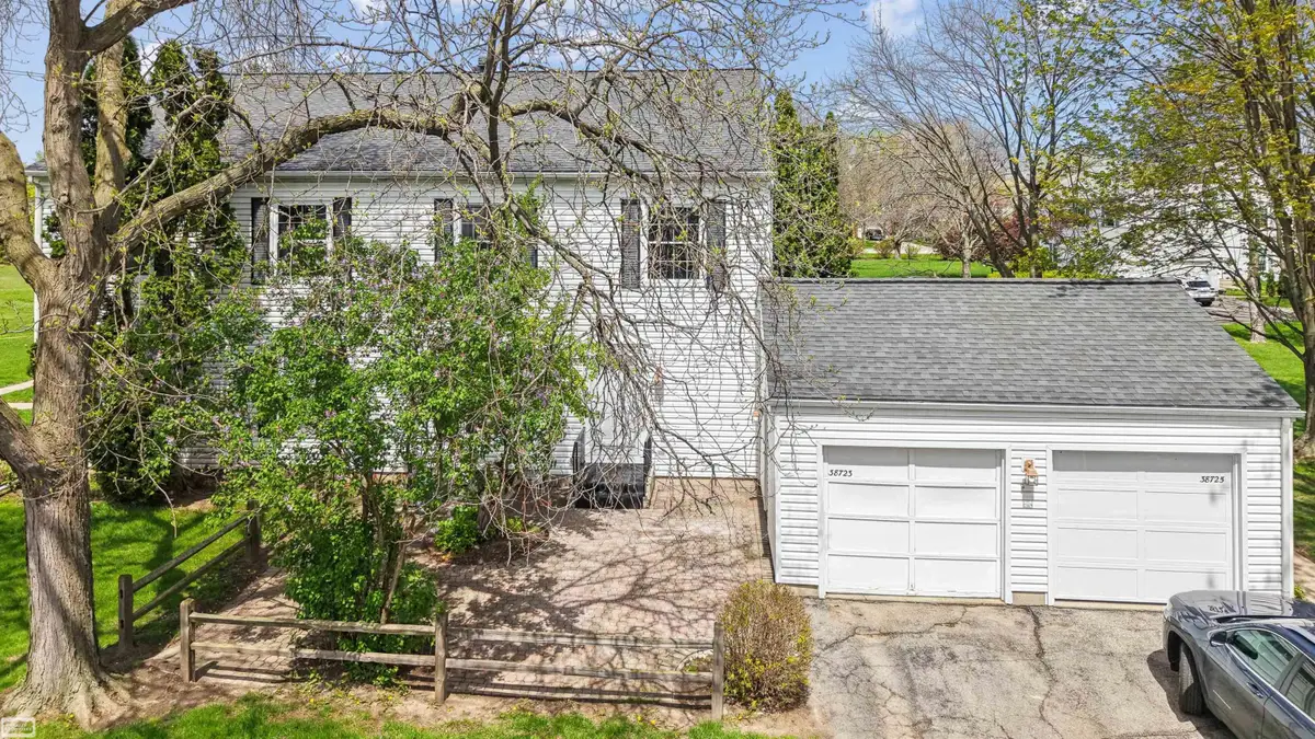 38723 Lighthouse PT, Clinton Township, MI 48038 - #1