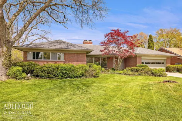 1170 N Renaud RD, GrossePointeWoods, MI 48236