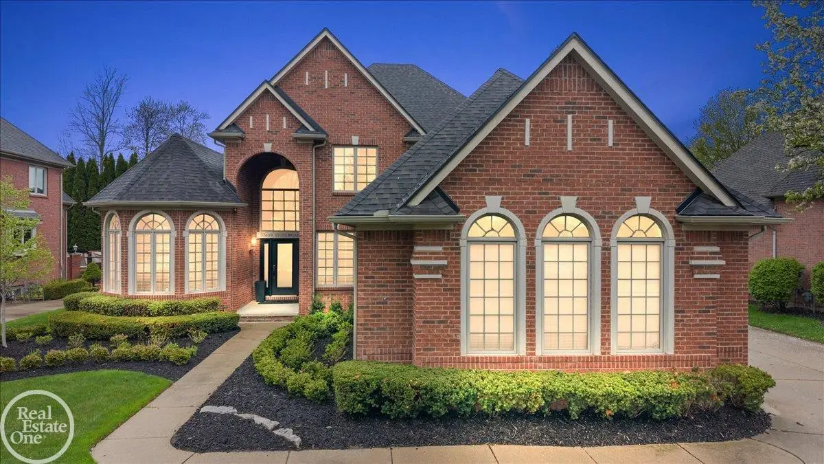 57409 Stonebriar DR, Washington, MI 48094 - #1