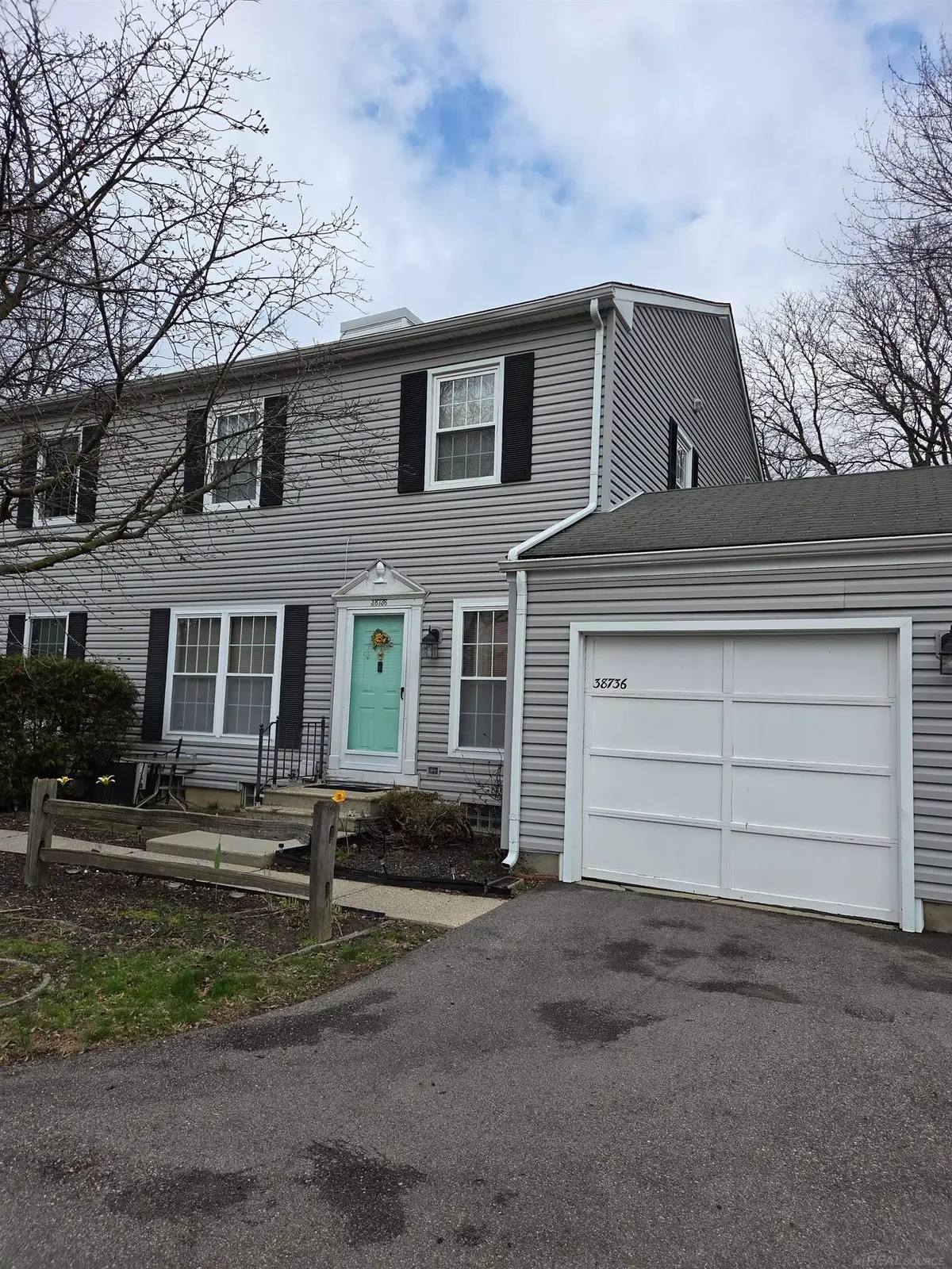 38736 Barnstable LN, Clinton Township, MI 48038 - #1