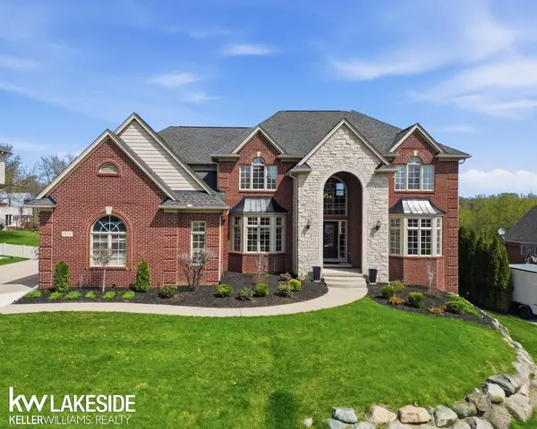 1112 Canyon Creek DR, RochesterHills, MI 48306