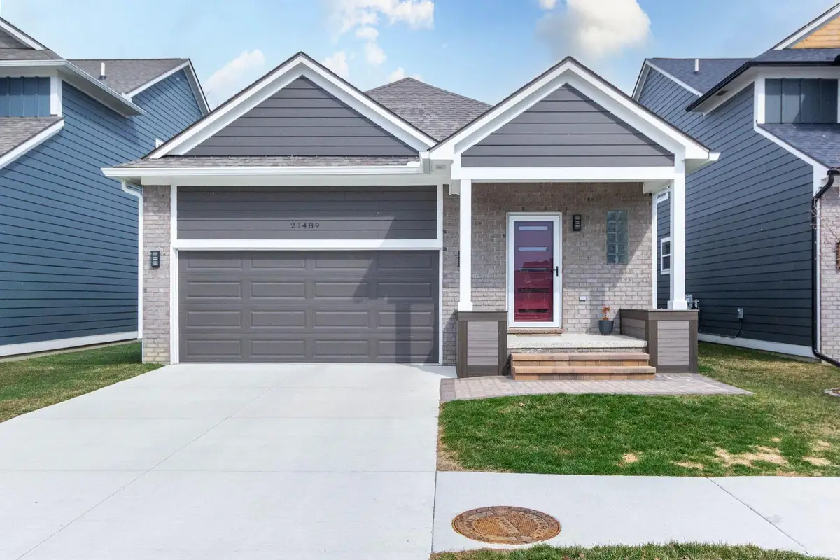 27489 Maryjane Lane W NONE, Chesterfield, MI 48047 - #1